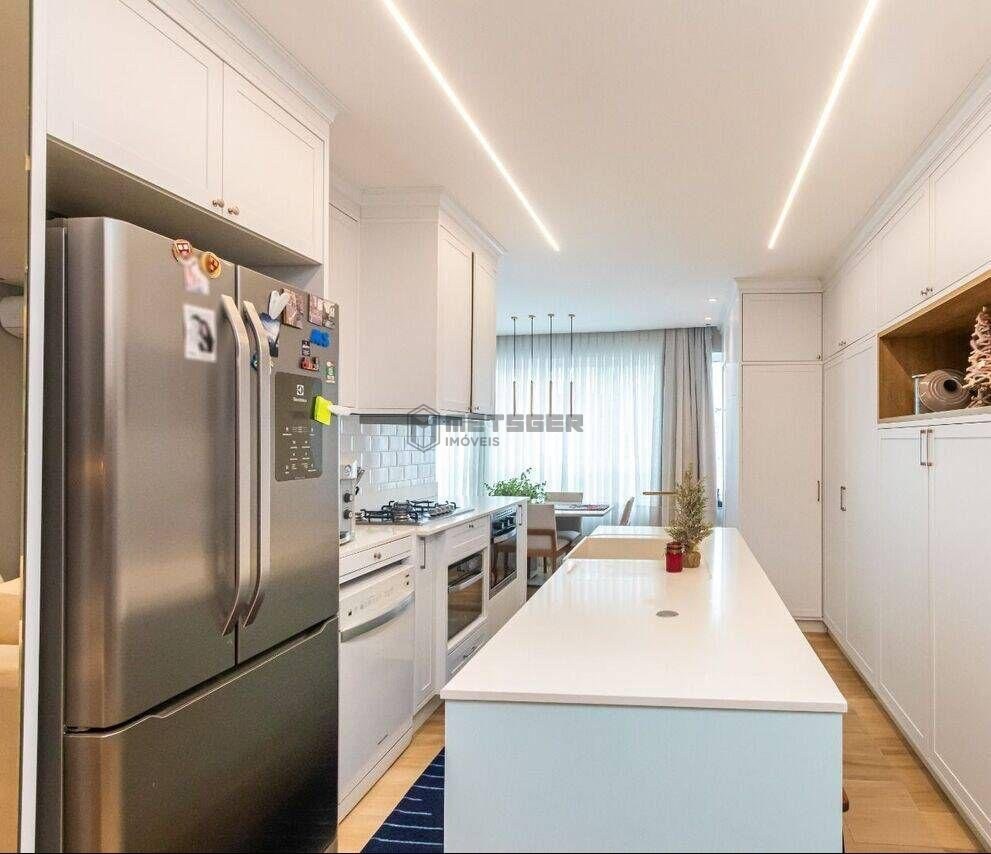 Apartamento 2 suítes em Balneário Camboriú