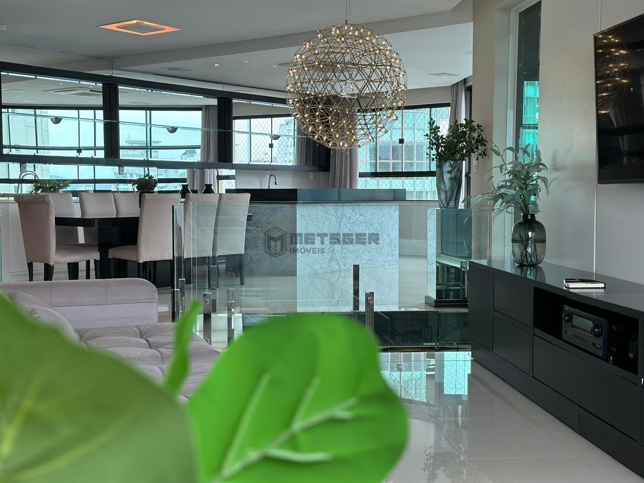 Apartamento Cobertura, Balneário Camboriú, excelente localização, 4 suites  vista Mar