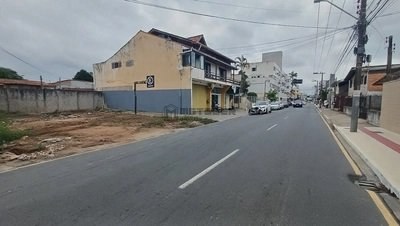TERRENO A VENDA NO CENTRO DE BALNEÁRIO CAMBORIÚ