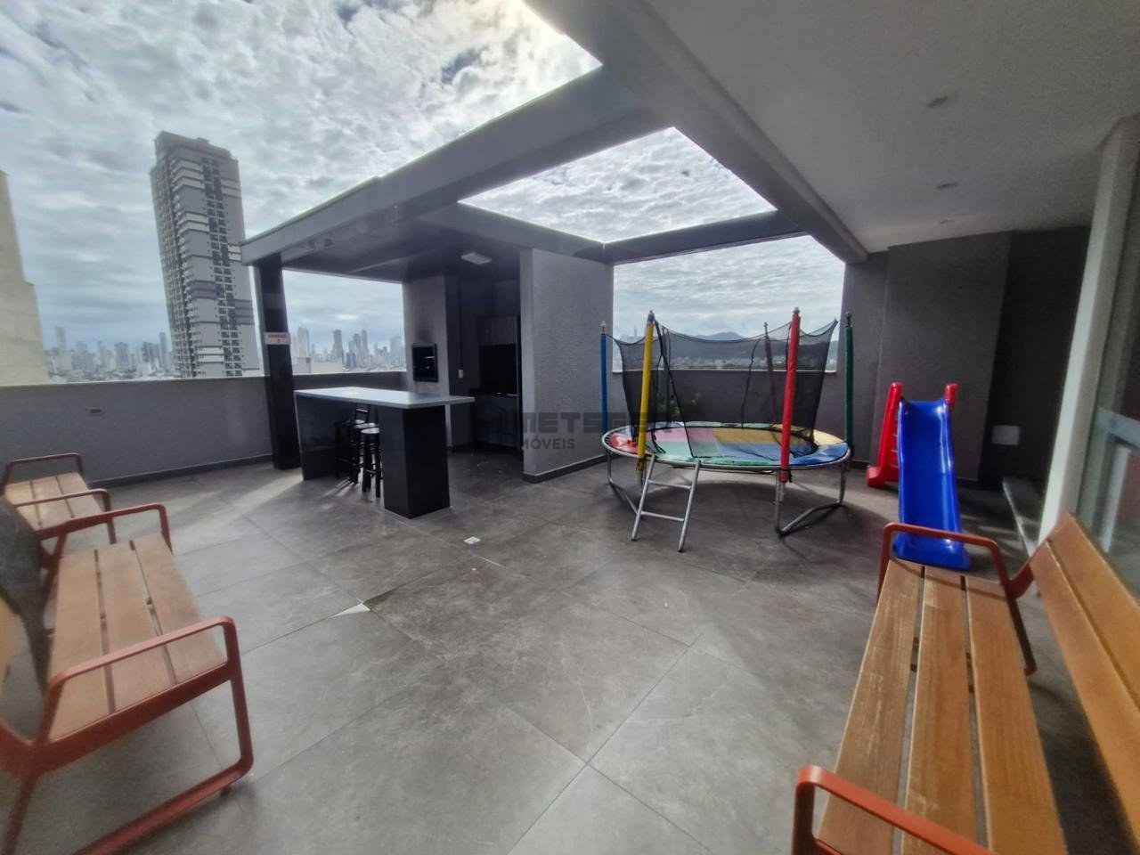 Seu Apartamento com Vista para Balneário Camboriú no Cinque Terre – Conforto, Lazer e Excelente Localização!