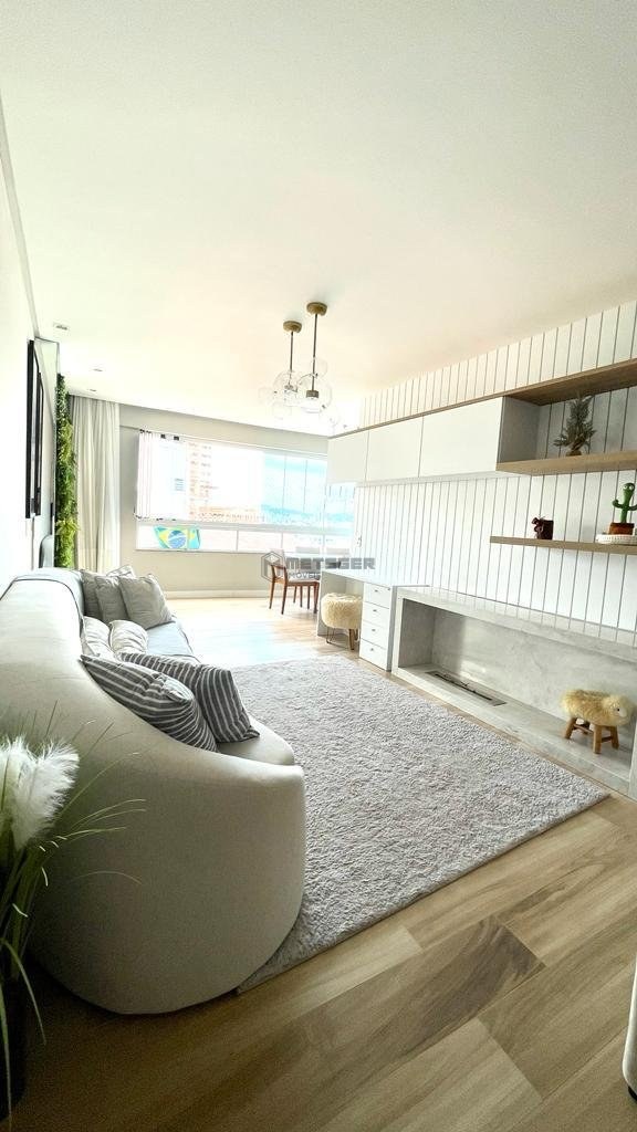 Apartamento 2 suítes em Balneário Camboriú