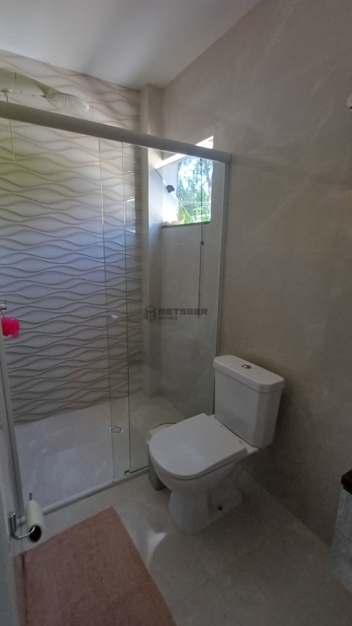 IMÓVEL AMPLO COM SUÍTES, SALA COMERCIAL INTEGRADA E ESPAÇO PARA TODA A FAMÍLIA