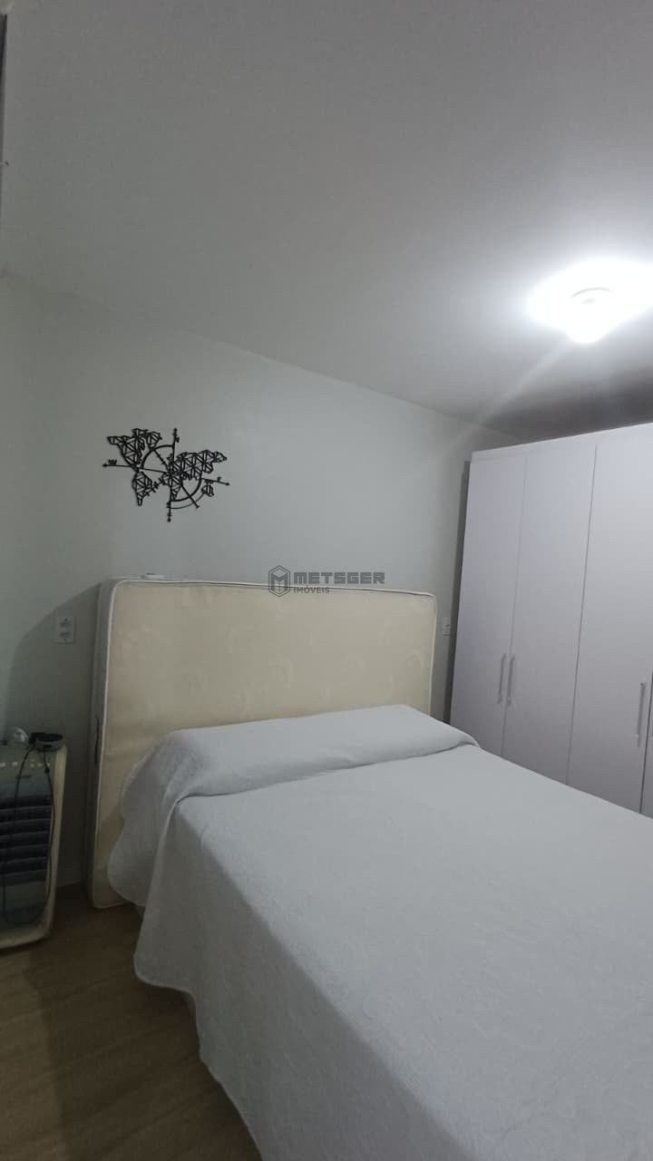 IMÓVEL AMPLO COM SUÍTES, SALA COMERCIAL INTEGRADA E ESPAÇO PARA TODA A FAMÍLIA
