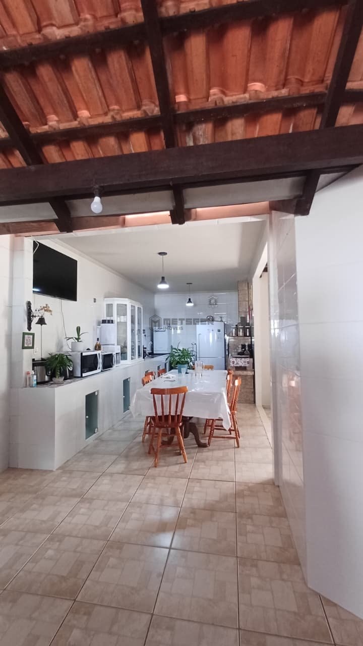 AMPLO ESPAÇO E CONFORTO PARA SUA FAMÍLIA NO BAIRRO TABULEIRO