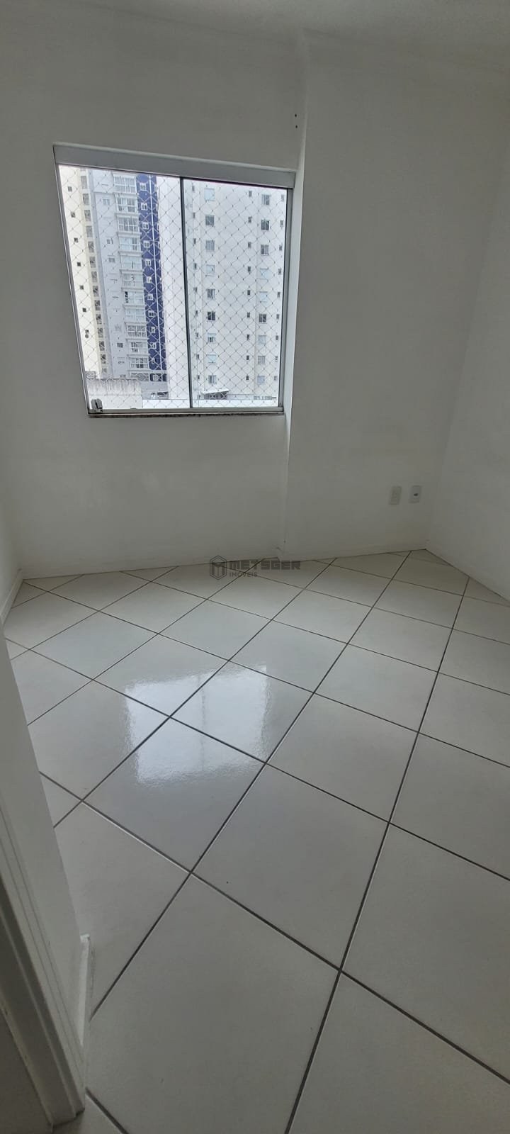 Apartamento Edif Mondrian Residence em Balneário Camboriú, 3 dormitórios
