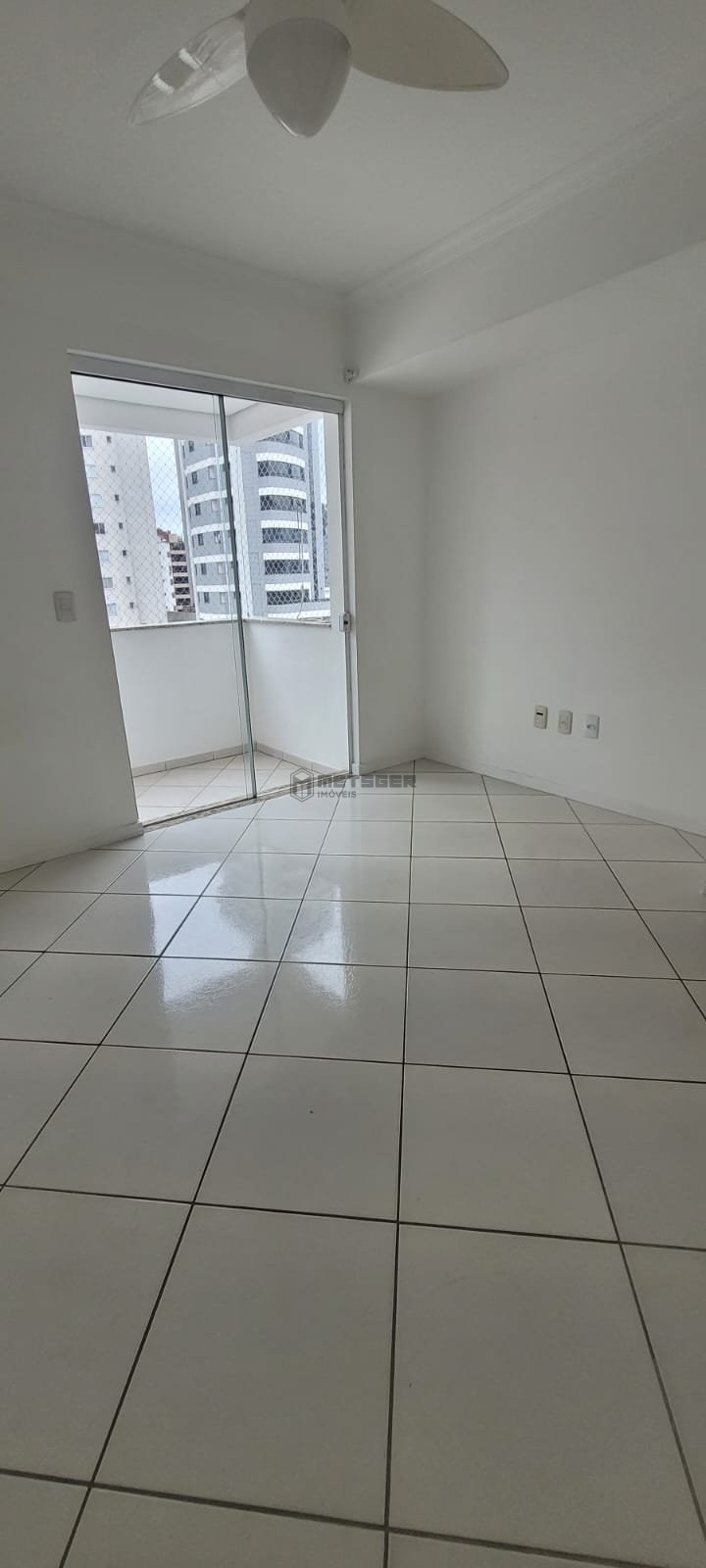 Apartamento Edif Mondrian Residence em Balneário Camboriú, 3 dormitórios