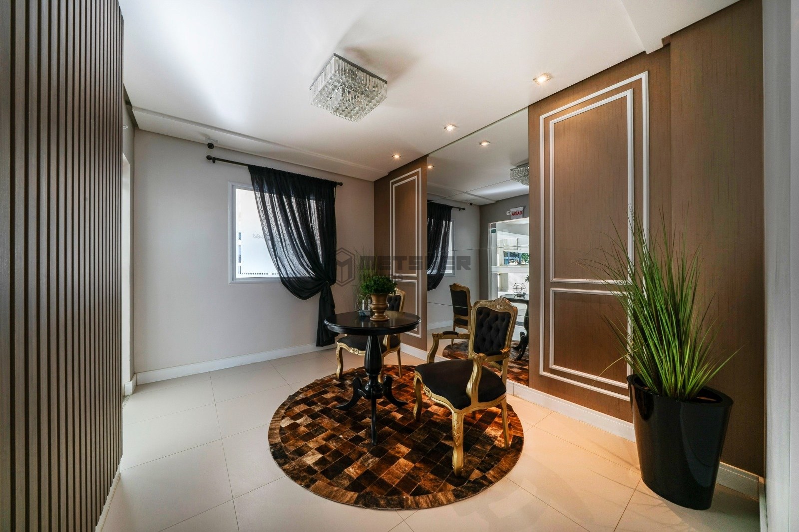 APARTAMENTO MOBILIADO A 150 METROS DO MAR EM MARISCAL – BOMBINHAS/SC